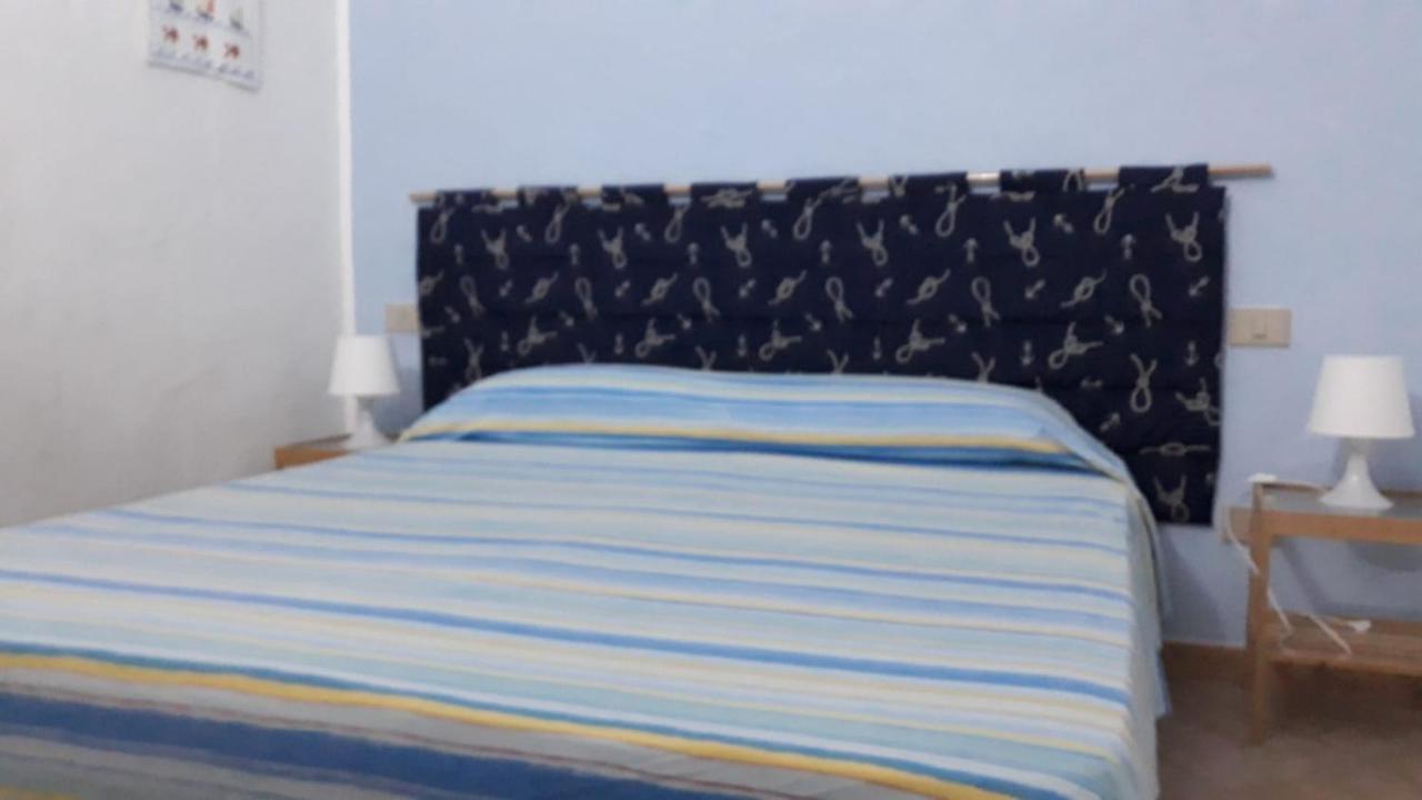 Appartamento Vista Mare กาลาเซตตา ภายนอก รูปภาพ